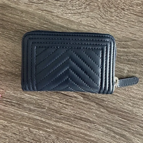 CHANEL Dark Blue Chevron Leather Wallet Coin Purse - Picture 6 of 11
